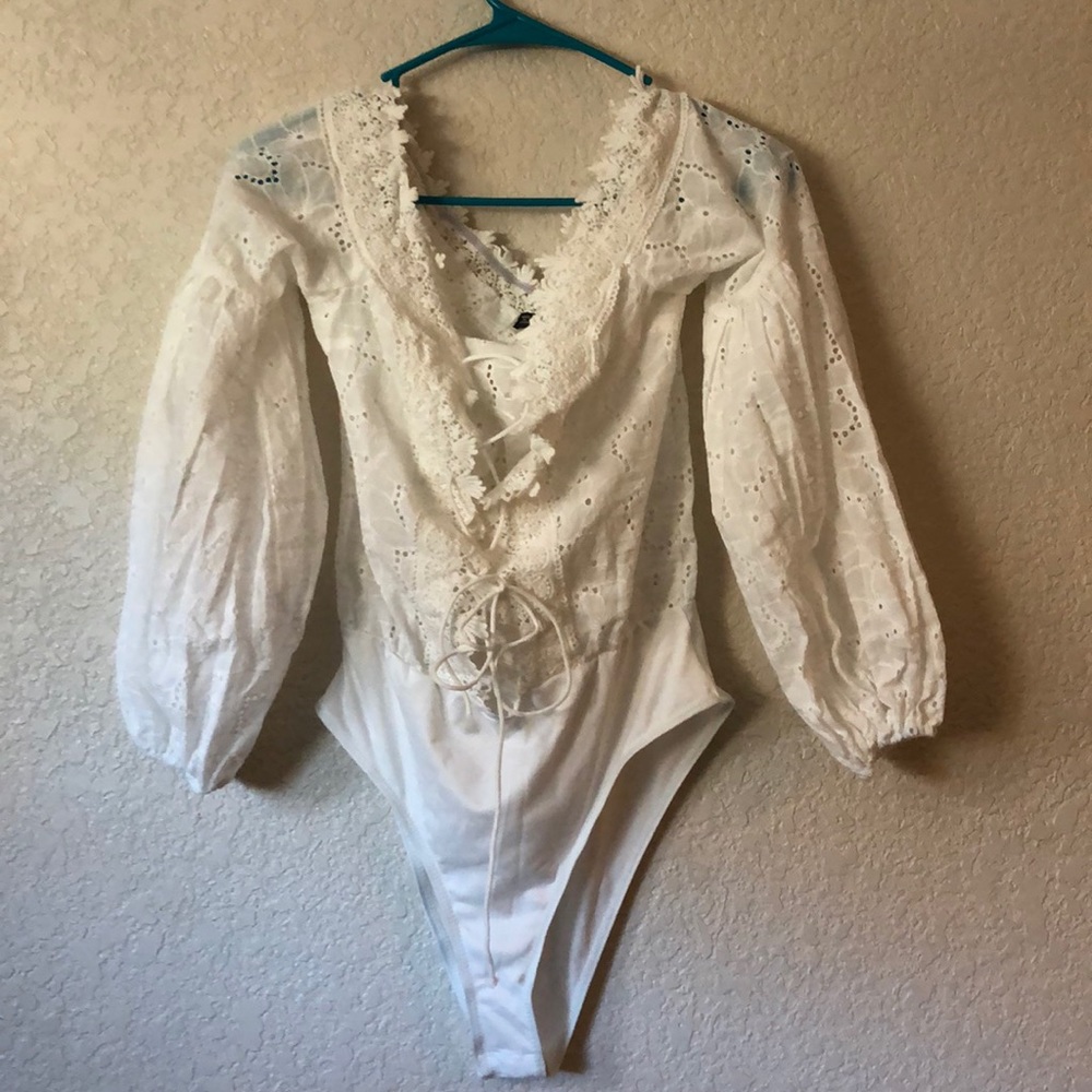 V line body suit
